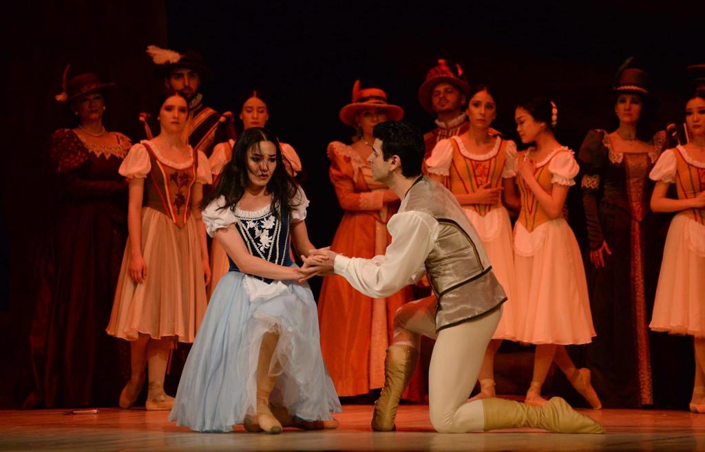 Filarmonica de Stat Sibiu a pus în vânzare biletele pentru Gala de Operă șispectacolul de balet „Giselle” din cadrul Sibiu Opera Festival 2023. Până la 1 octombrie,biletele pot fi achiziționate la prețuri reduse.